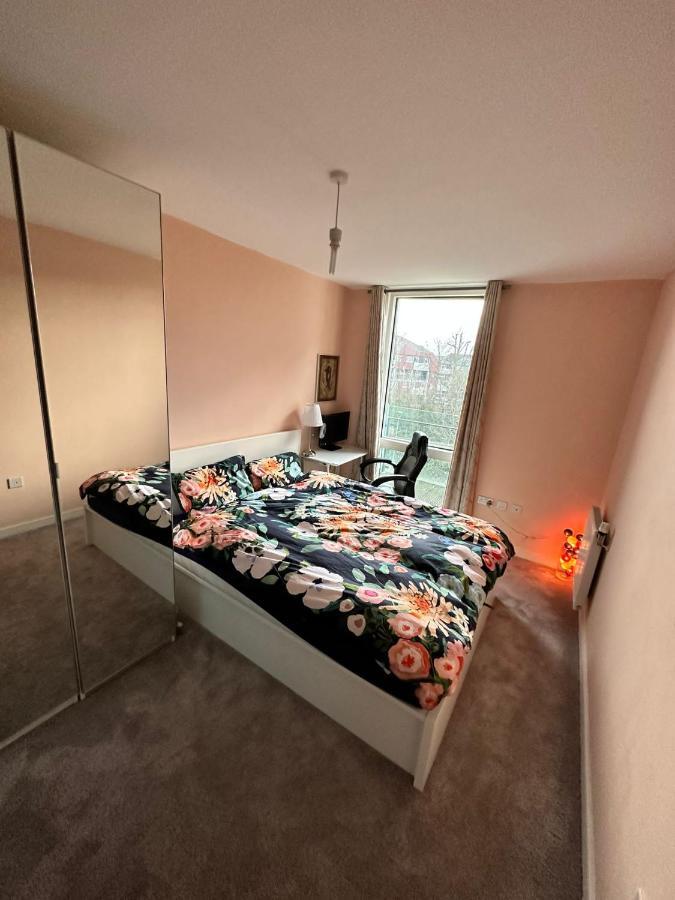 Repton House Bed & Breakfast Woodford Ngoại thất bức ảnh